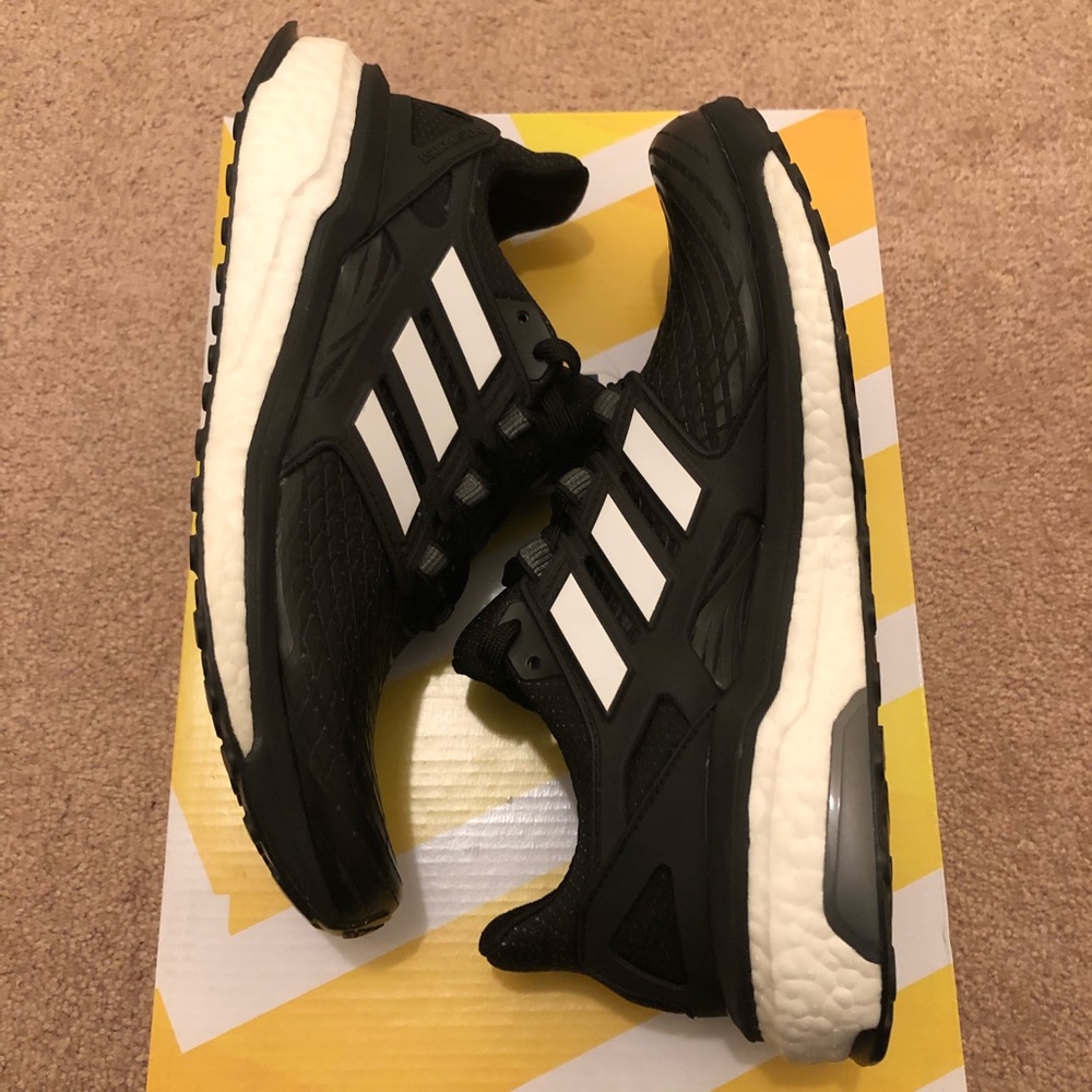 Adidas Energy Boost. Black, Sz 7.5.